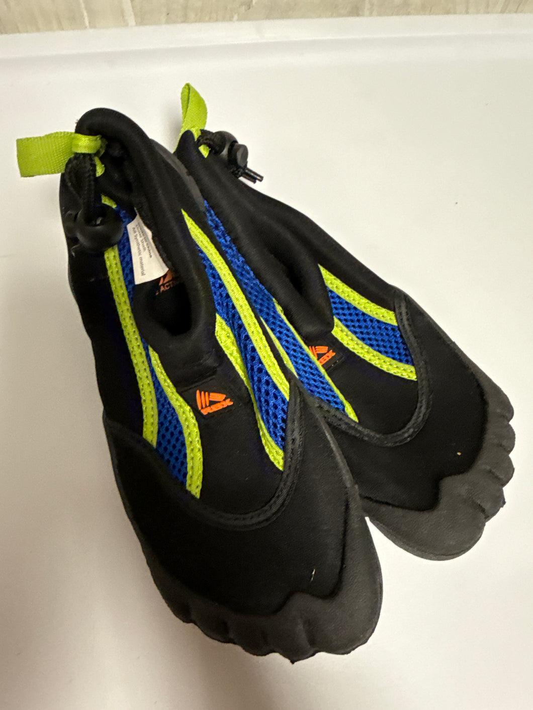 RBX black water shoes Size 13/1 - size Shoes-youth   13