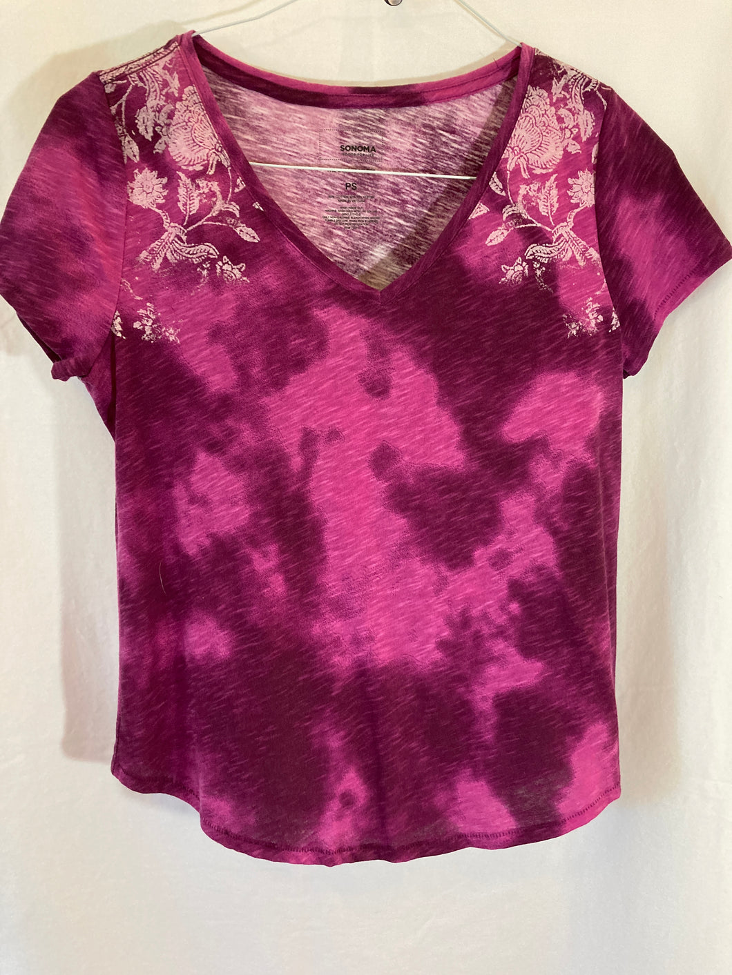 Sonoma tee shirt dark pink/white SS top PSm - size Women S (4-6)