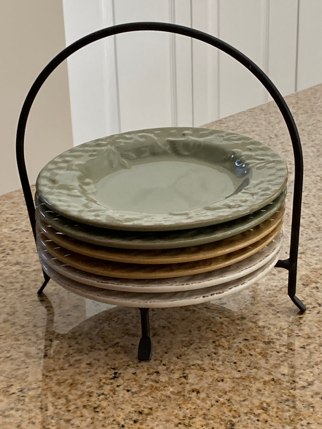 Dessert plates (6).0 NEW w/holder gr/gold/beige