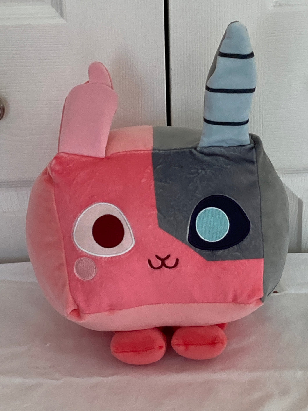 Pet Simulator Deluxe 8 Mystery Plush
