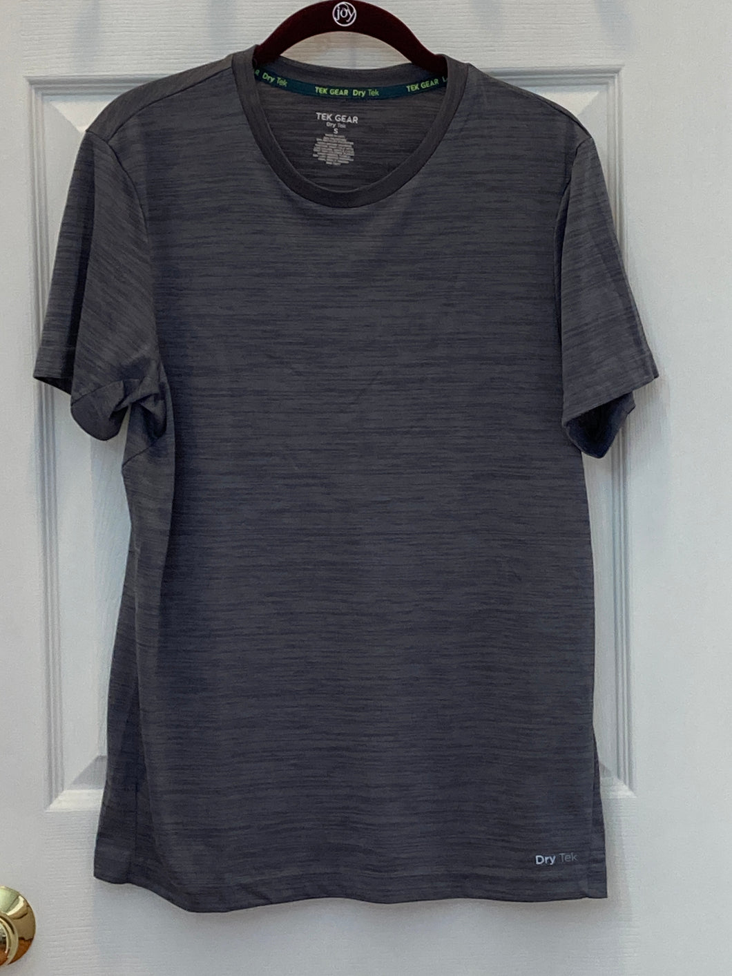 TEK Gear grey tee - size Mens S
