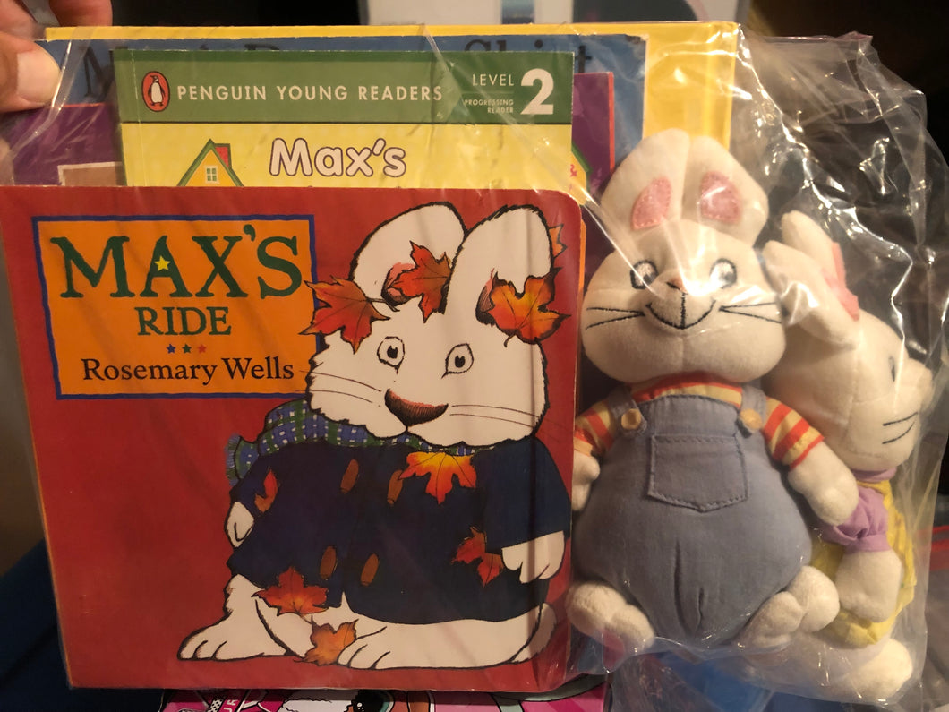 Max Ruby bookset Plus plush dolls