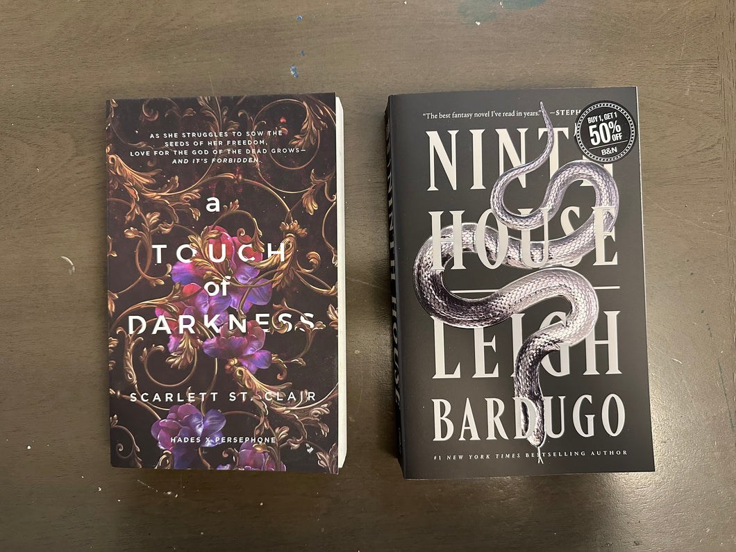 Romantasy books NEW Touch of darkness,