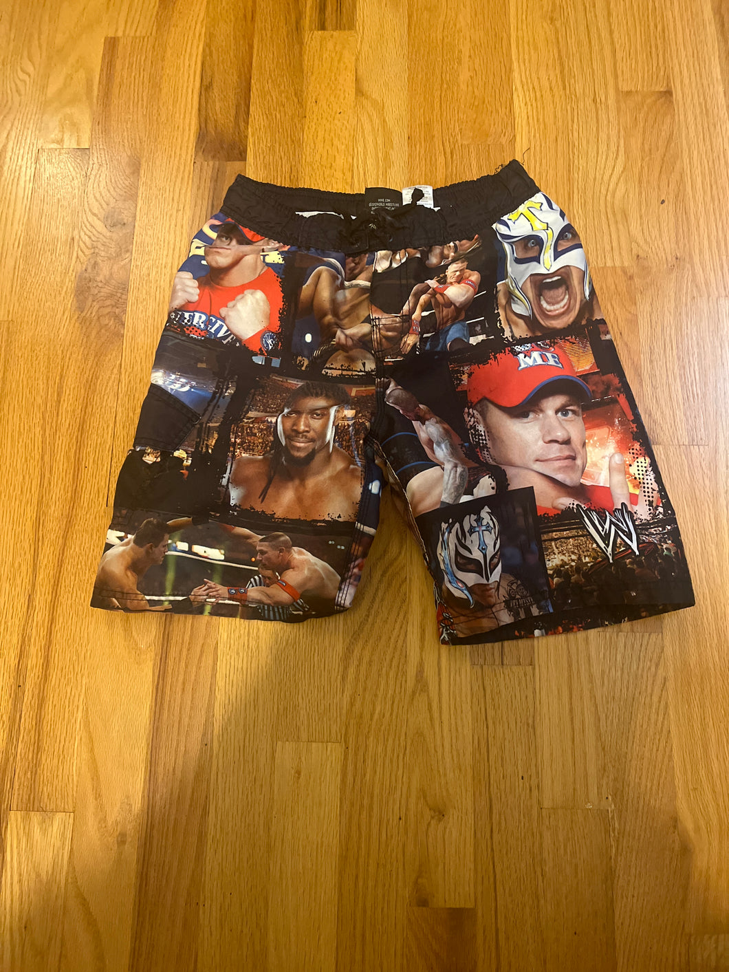 WWE Swim Trunks Size 8 - size Kids 8