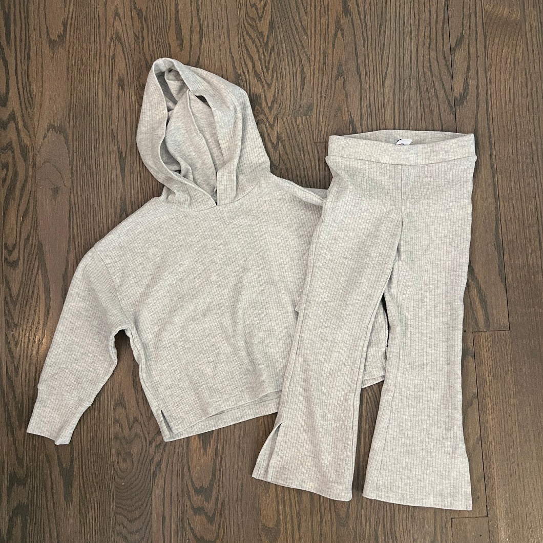 Old Navy matching set Grey fleece - size 5T/5