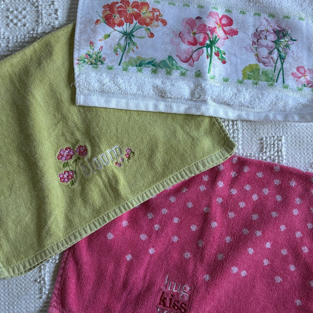 Decorative towels Valentines day & spring