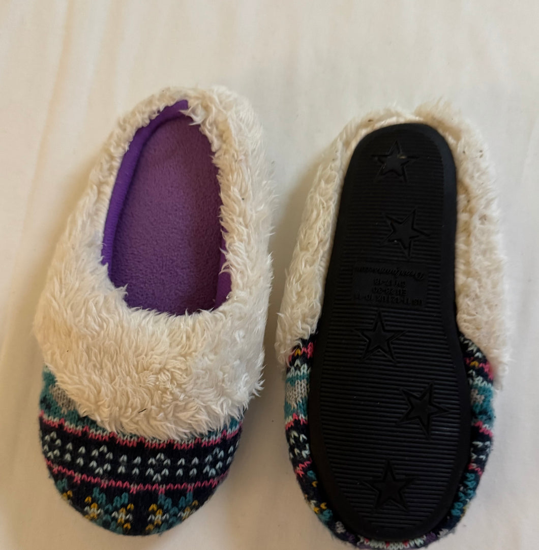 Dear foam sweater knit slipper size: 11-12 - size Shoes-youth   11