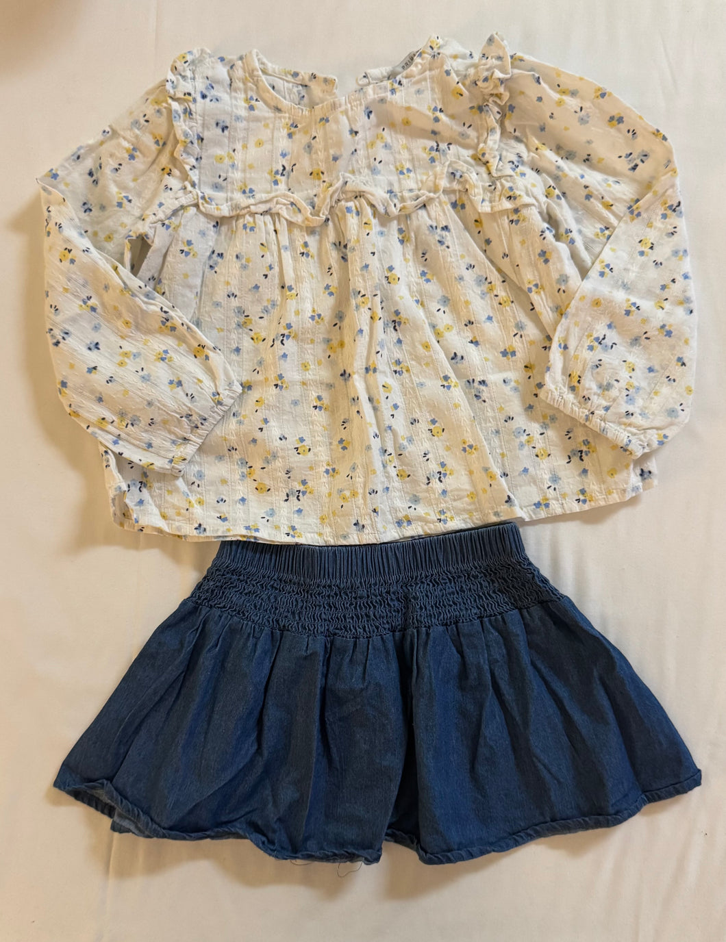 2pc:Primark flower long sleeve top + jeanskirt - size 4T/4