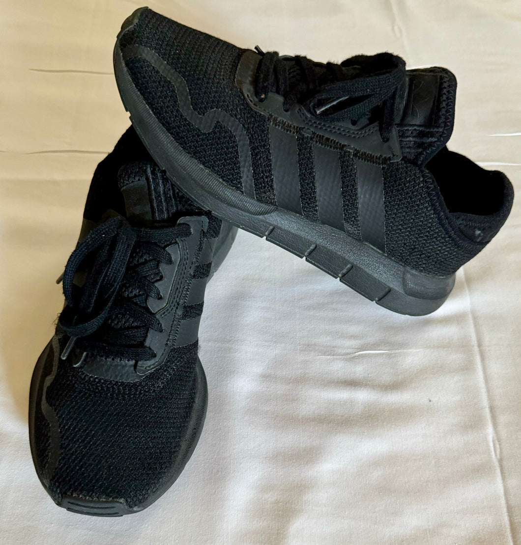 Adidas swift run X J black sneaker - size shoes-teen 6