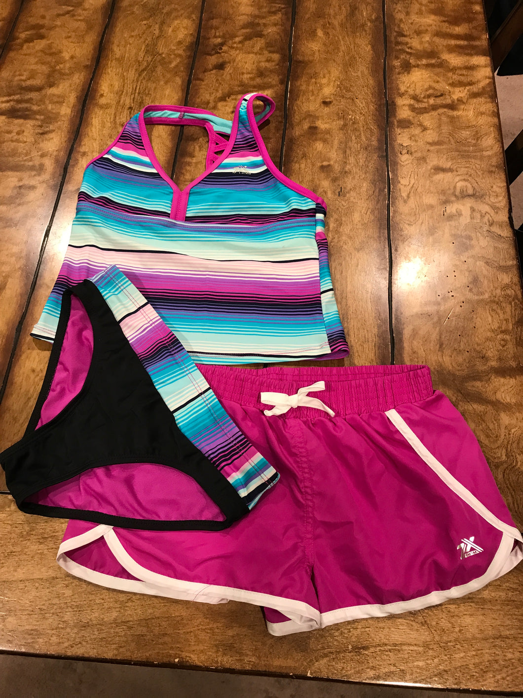 2 piece with shorts  - size Kids 6