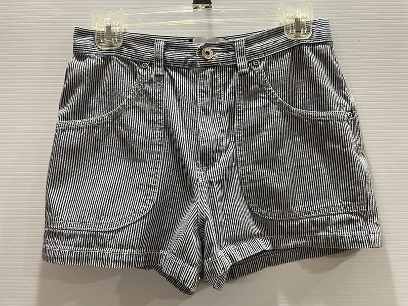 Express Bleus-Bl & Wht Pin-stripe Shorts-Size 5 - size Women S (4-6)