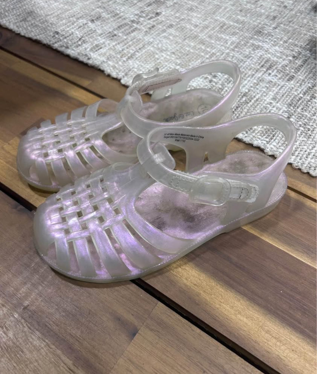 Cat & Jack Jellies - size shoes-youth   10