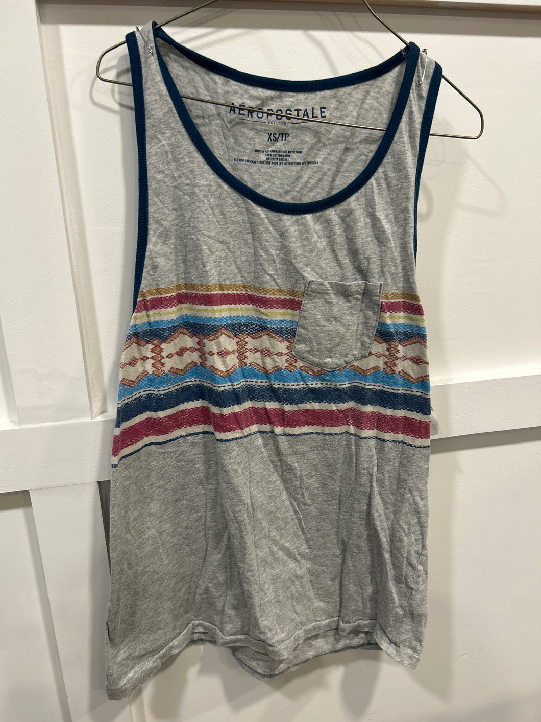 Aeropostale XS Gray designed tanktop - size Mens XS