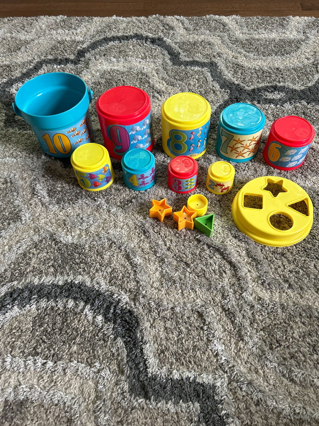 Stacking number cups Shape sorter