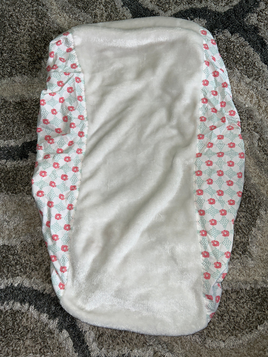 Changing Pad cover White with designed edge