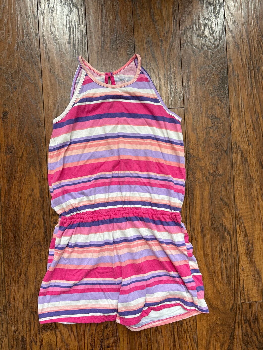 585 romper Fits size 12 says 14 - size Kids 10