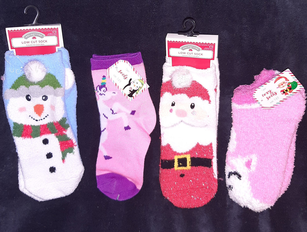 Holiday Time Size 4-10 4 pairs of socks