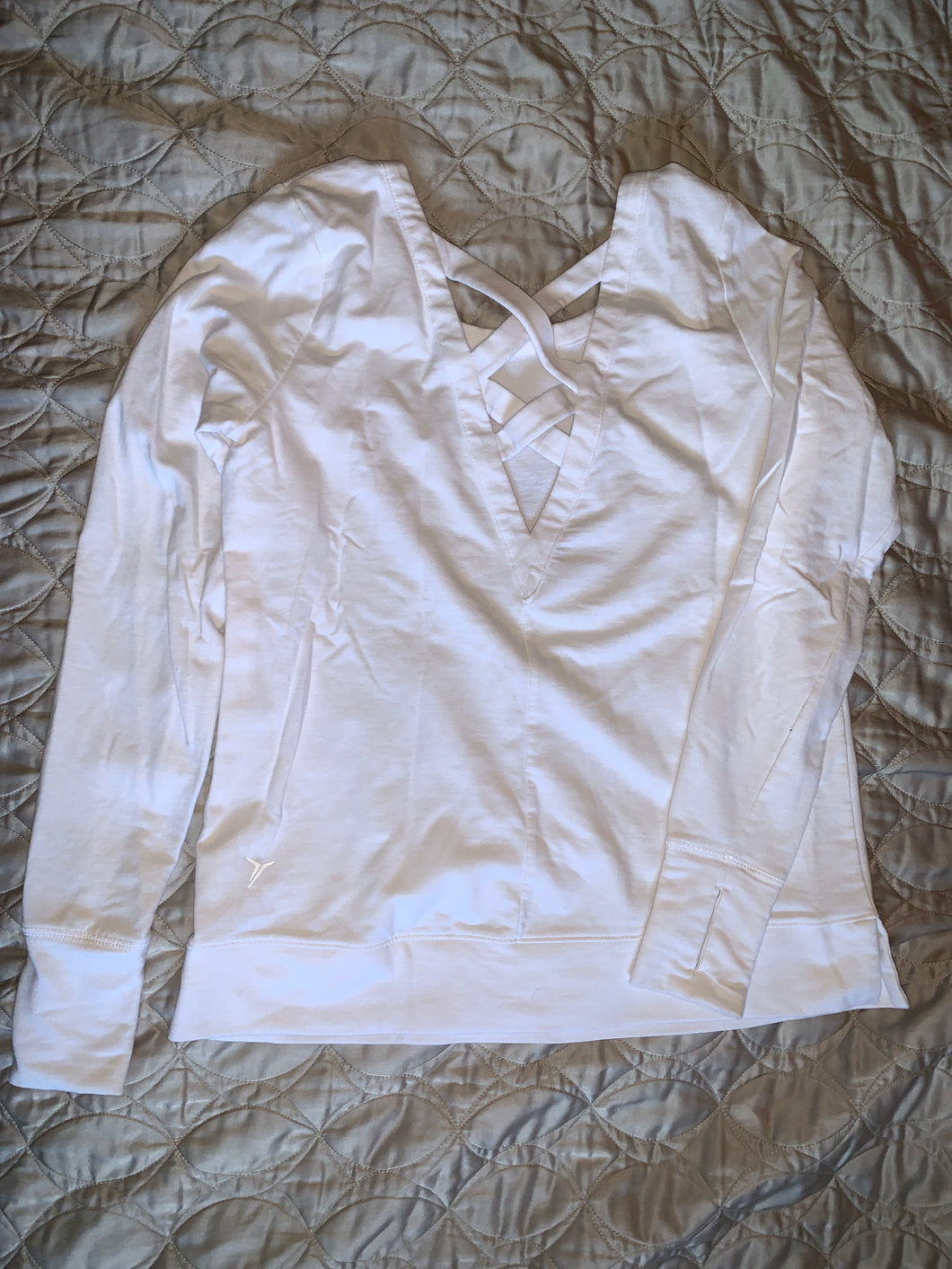 Old Navy active pic Is of back of sweatshirt - size Junior Girls S (3-5)