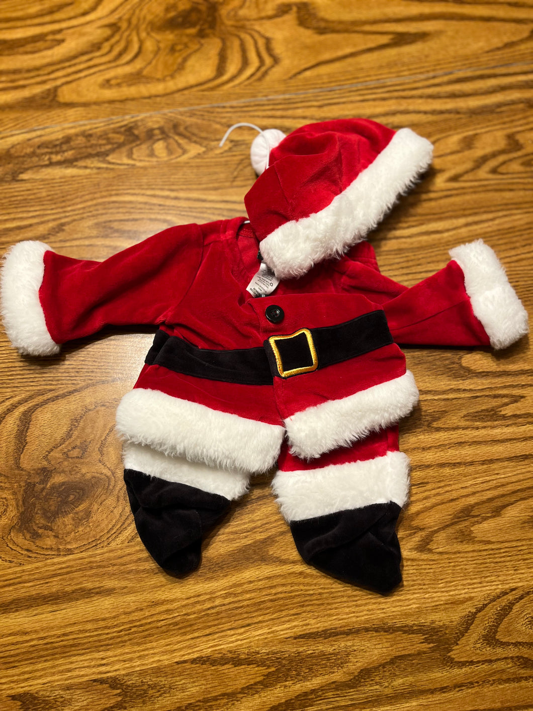 Holiday Editions Outfit 3 Piece Santa w/hat - size Newborn
