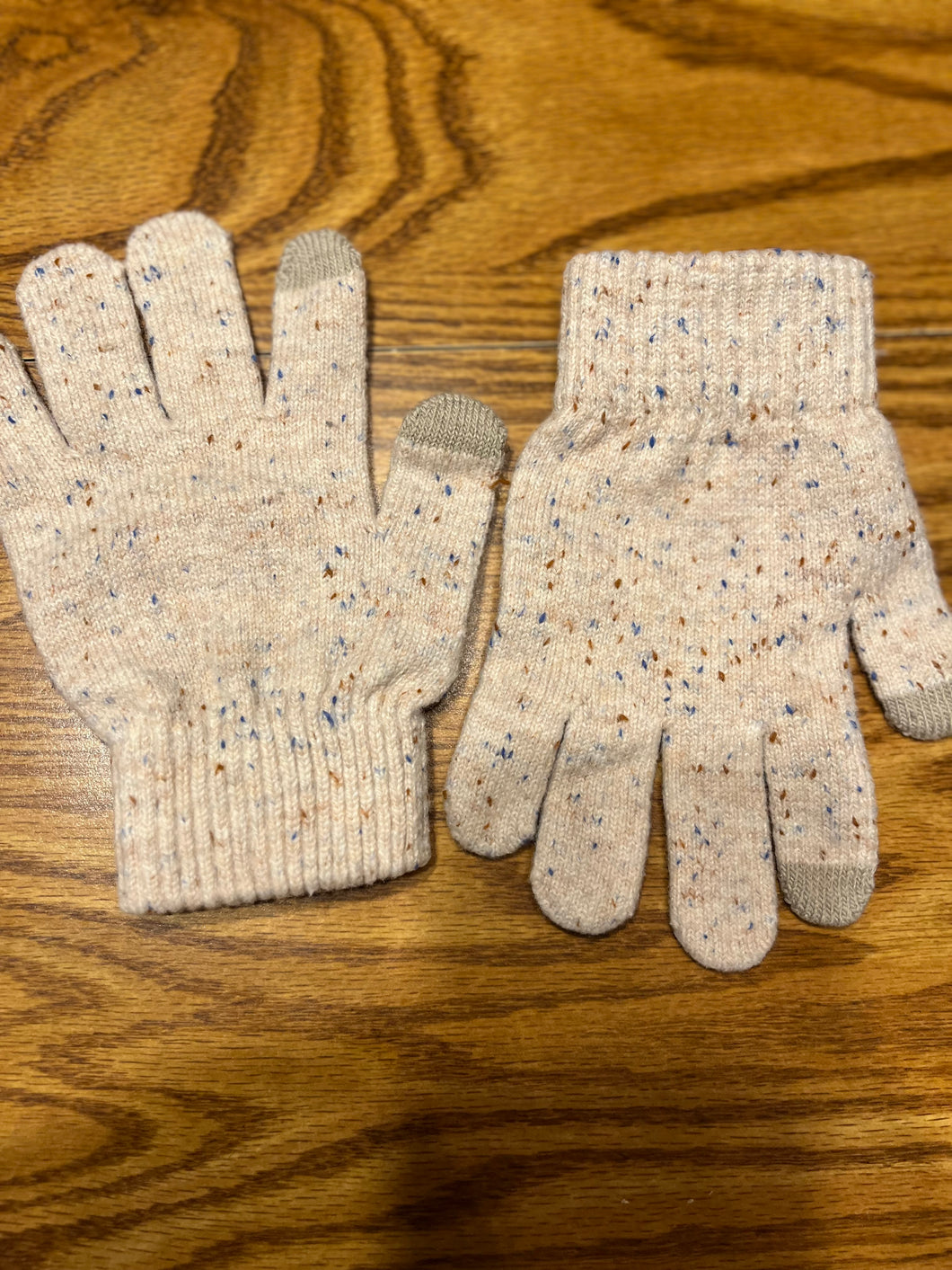 One Size cream gloves