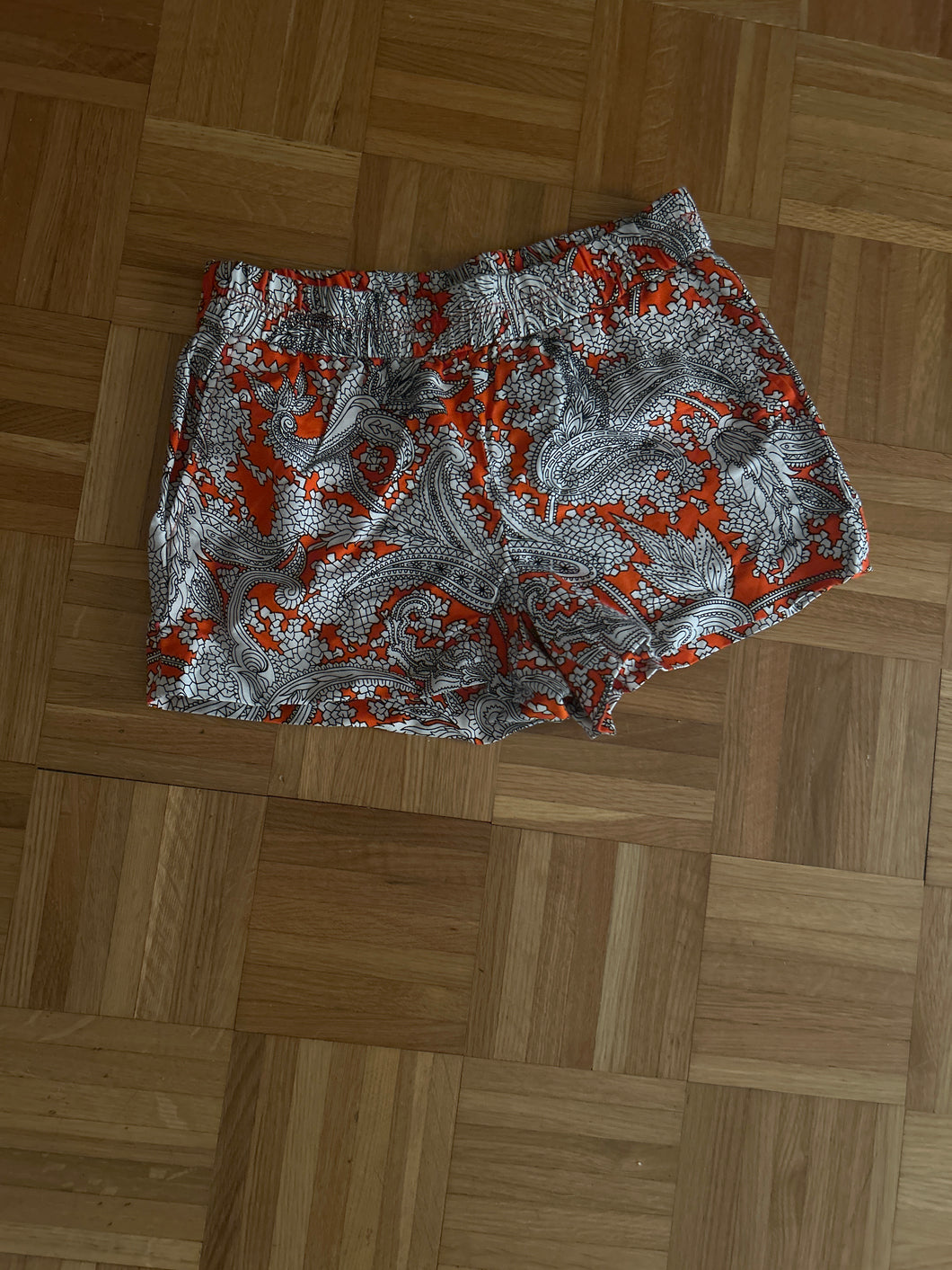 J Crew Size 4 Orange Shorts - size Women S (4-6)