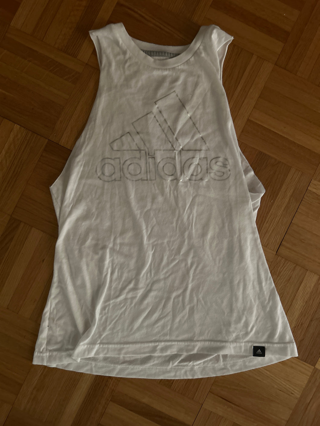 Adidas White Top - size Women S (4-6)