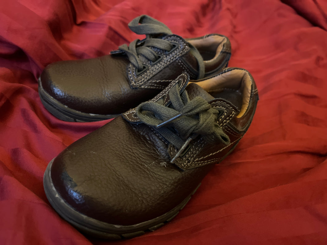 Brown dressier shoes - size Shoes-youth   11