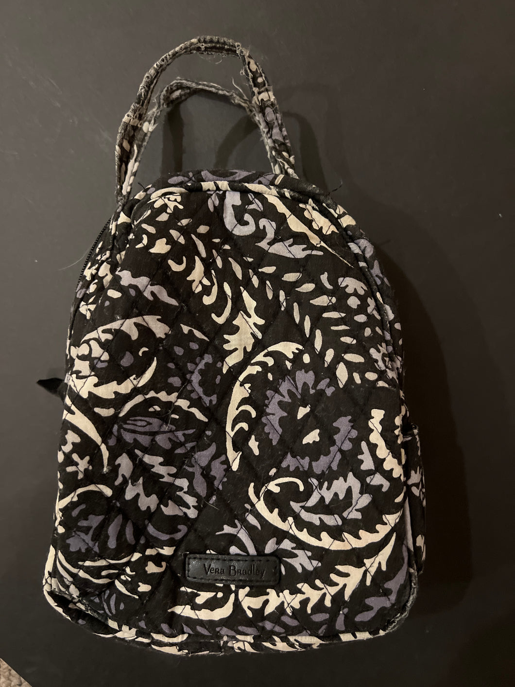 VERA BRADLEY SOFT SIDED LUNCH BOX - BLACK/GRAY