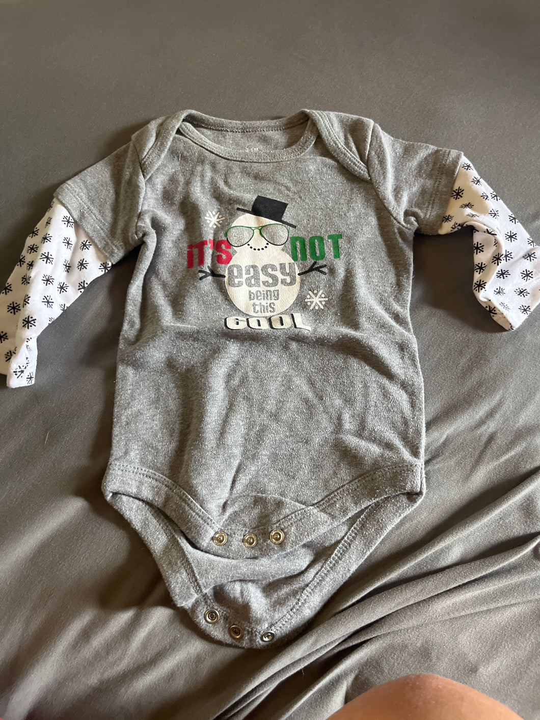 Snowman onesie Longsleeve - size 3-6 Months