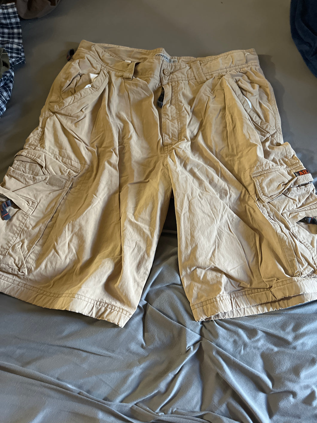 Cargo shorts Aeropostale Size 36 - size pants 36-38