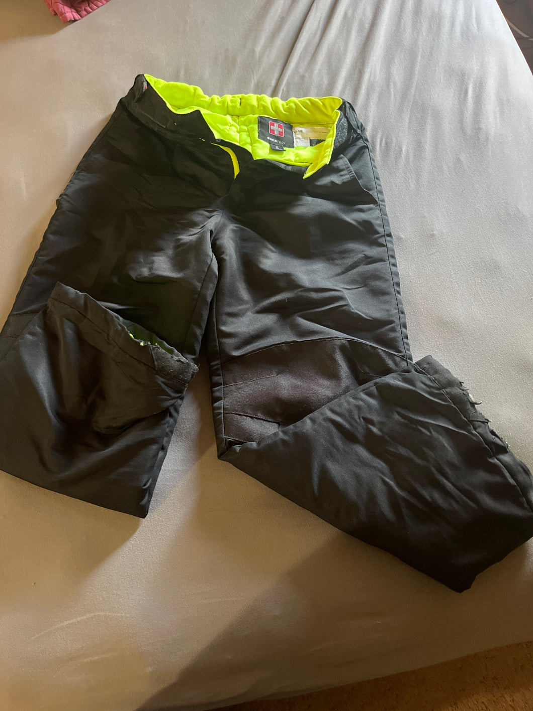 Swisstech snowpants Black lime green - size Kids 8