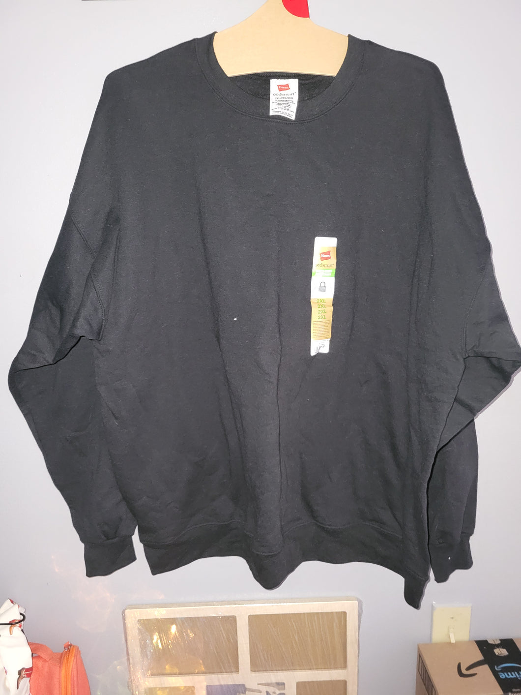 2XL hanes crewneck black sweatshirt - size Mens XL