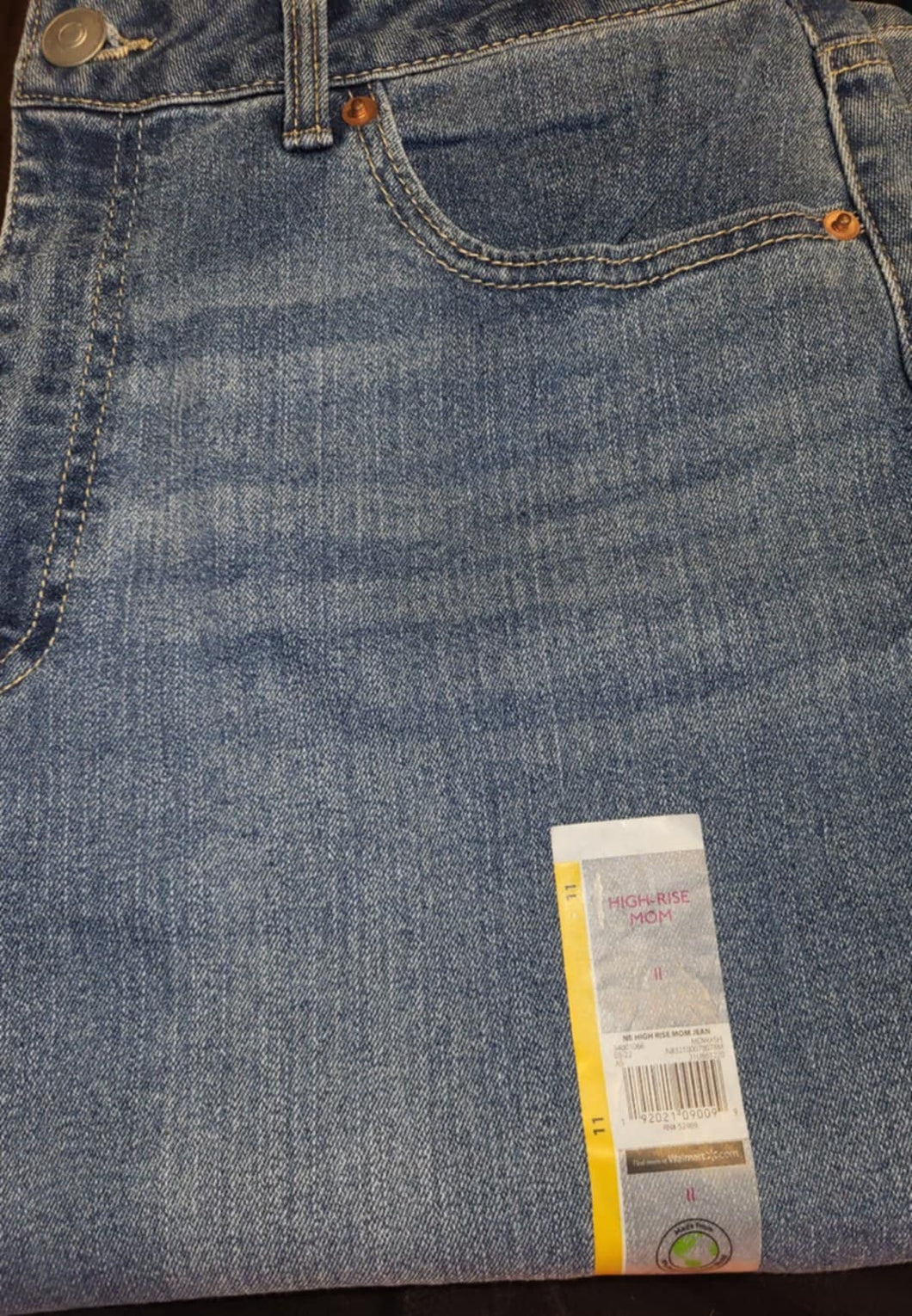 Mom jeans High rise mom jean - size Junior Girls L (11-13)