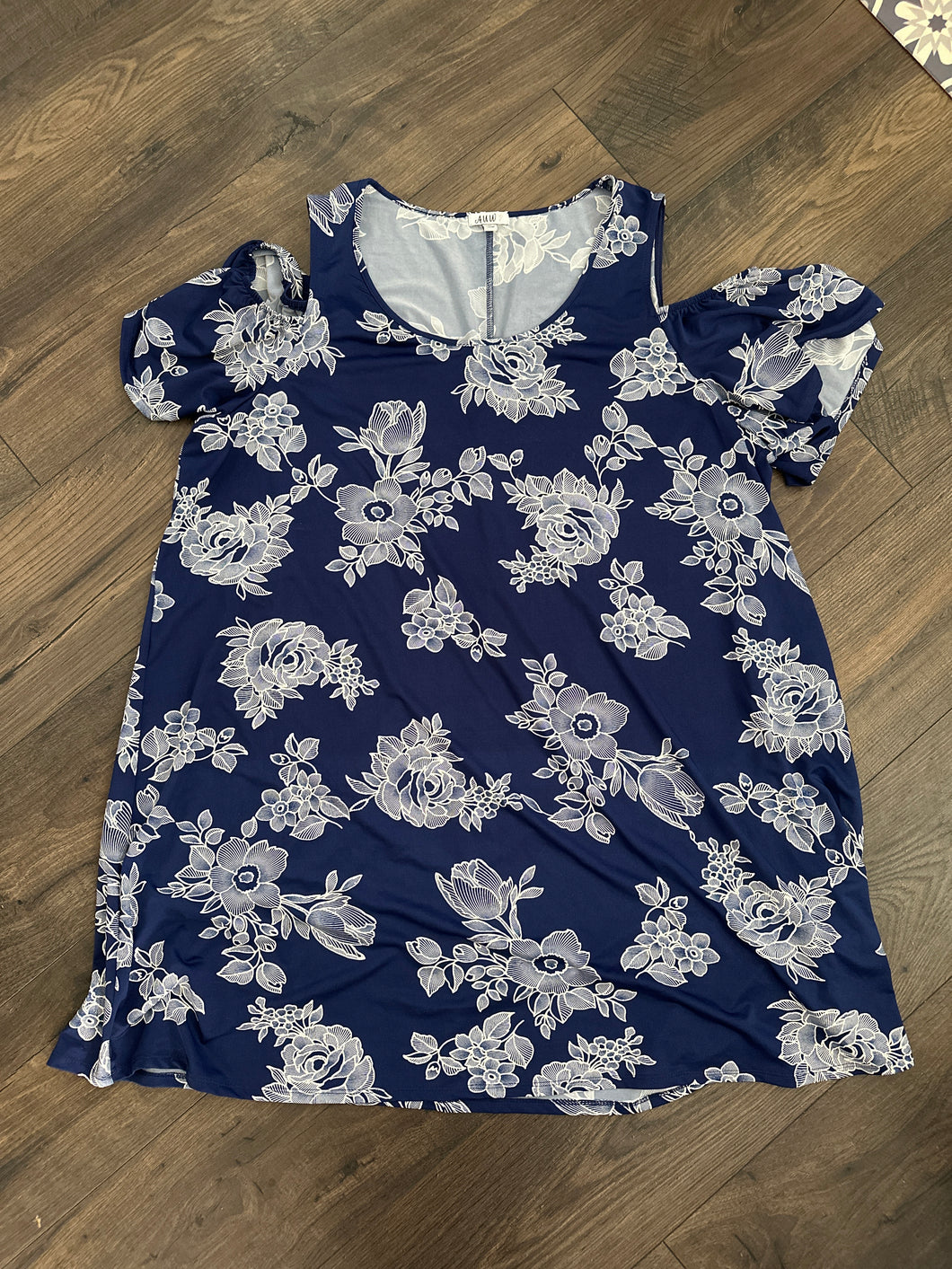 Blue white flower dress 2X - size Women XXL (20-22)
