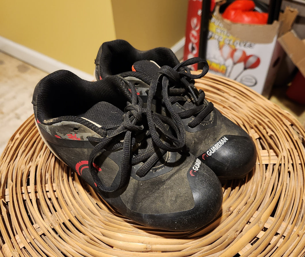 Guradian softball cleats - size Shoes-youth   13
