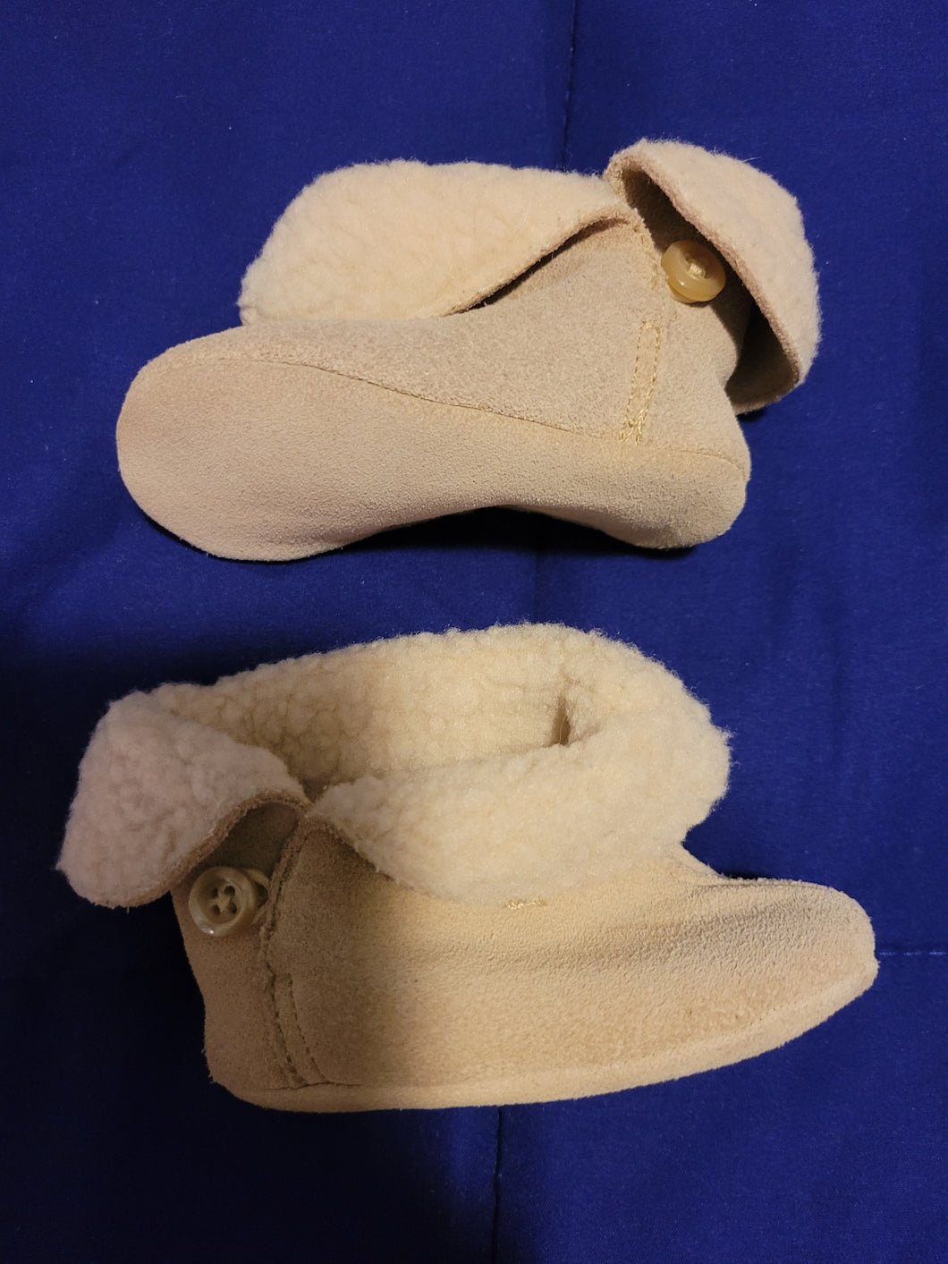 Baby Gap Tan Fleece Lined booties - size 3-6 Months