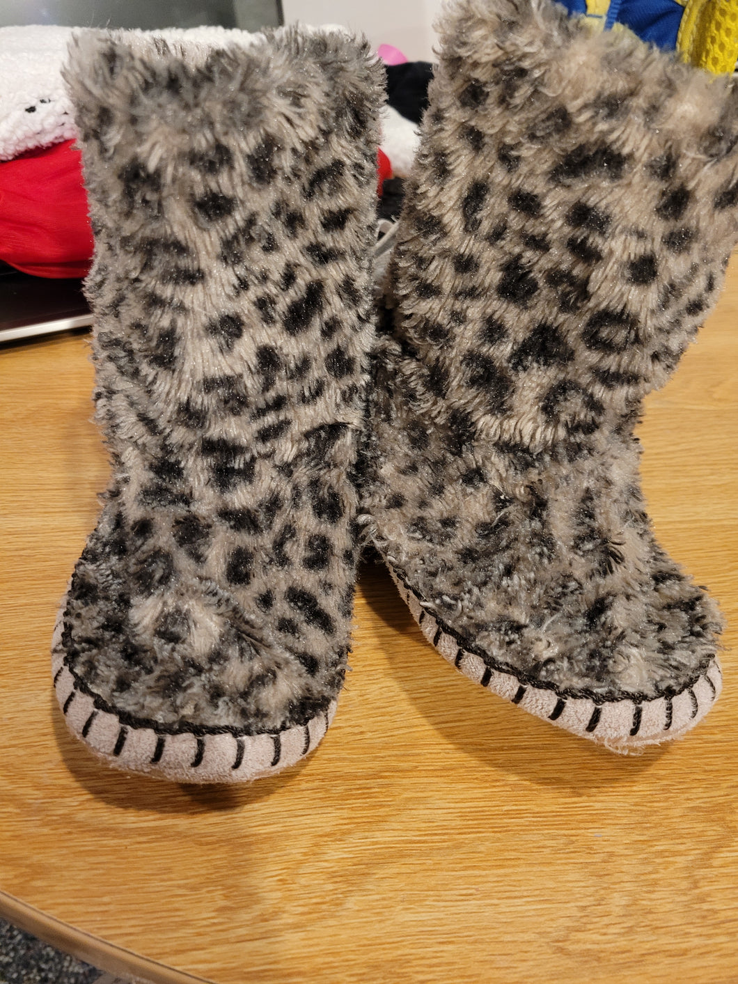 Leopard Print High Top Slippers - size Shoes-toddler 9