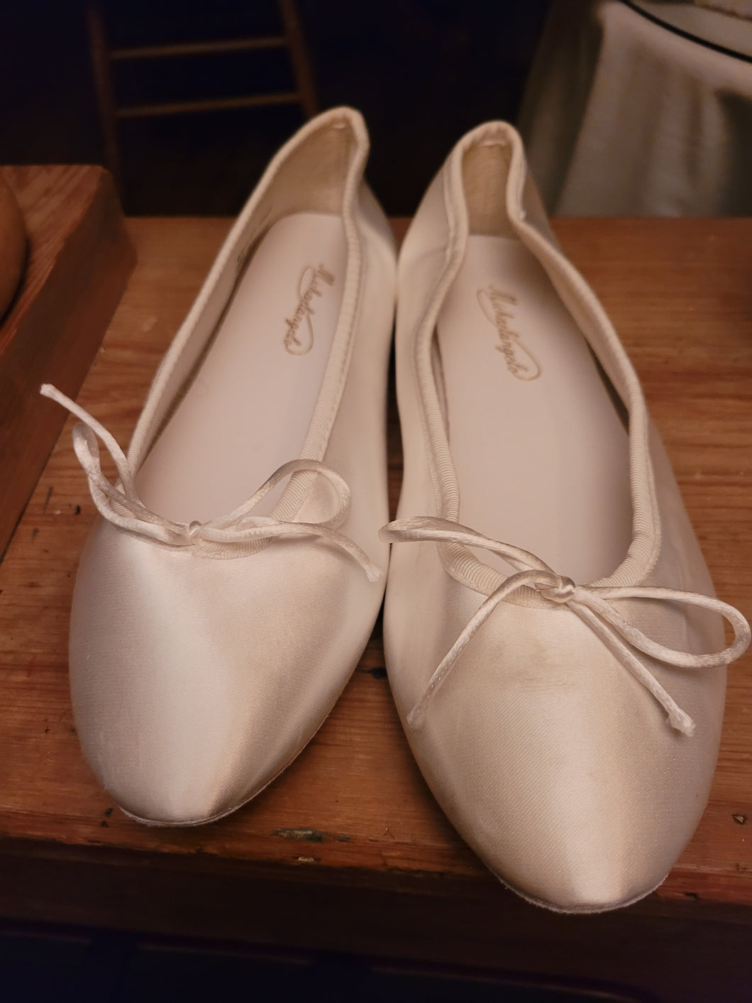 Micheal Angelo White Satin Ballet Slippers - size Shoes-Womens 9