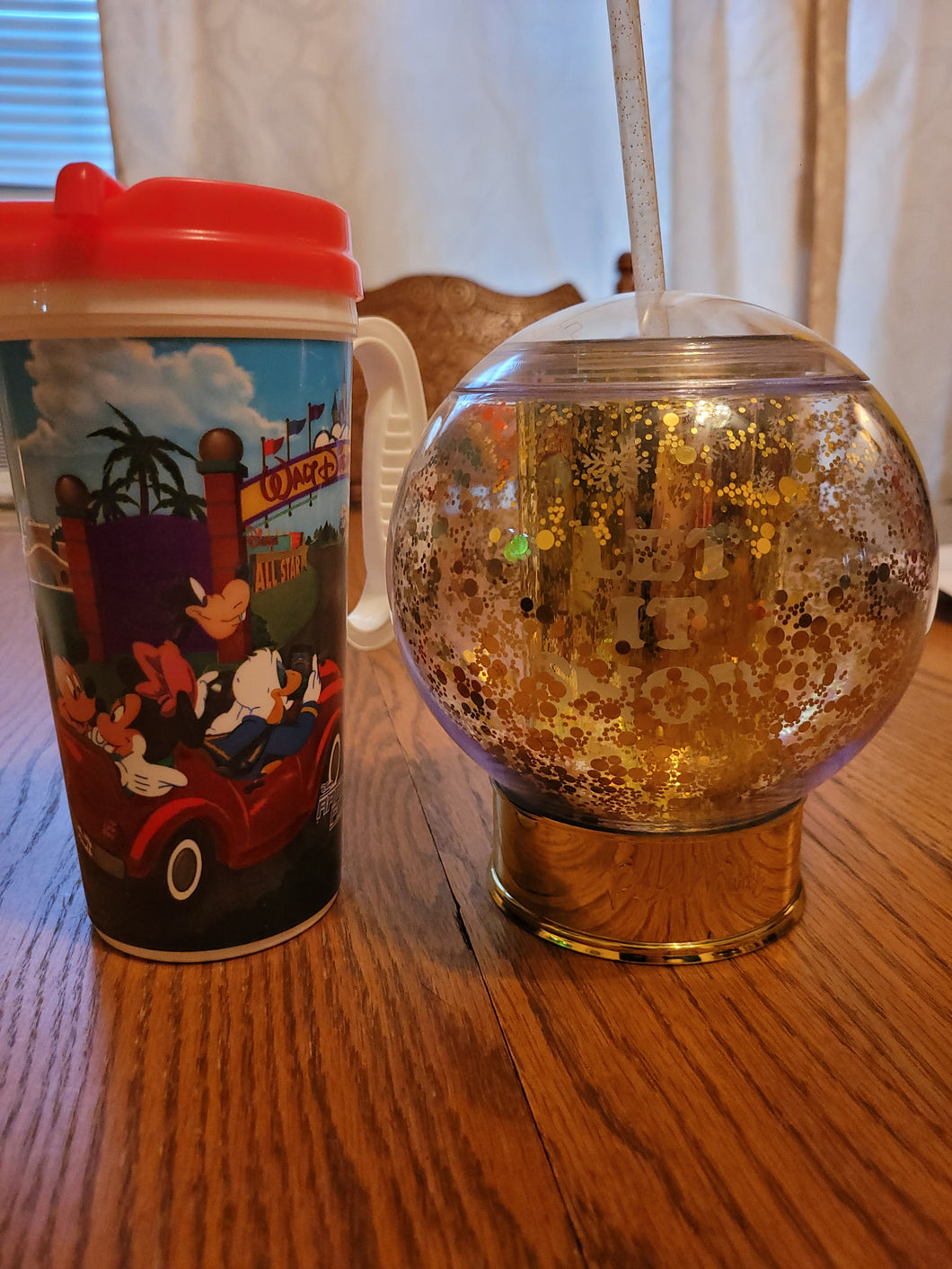 2 cups-Disney travel mug Round kids cup w/straw