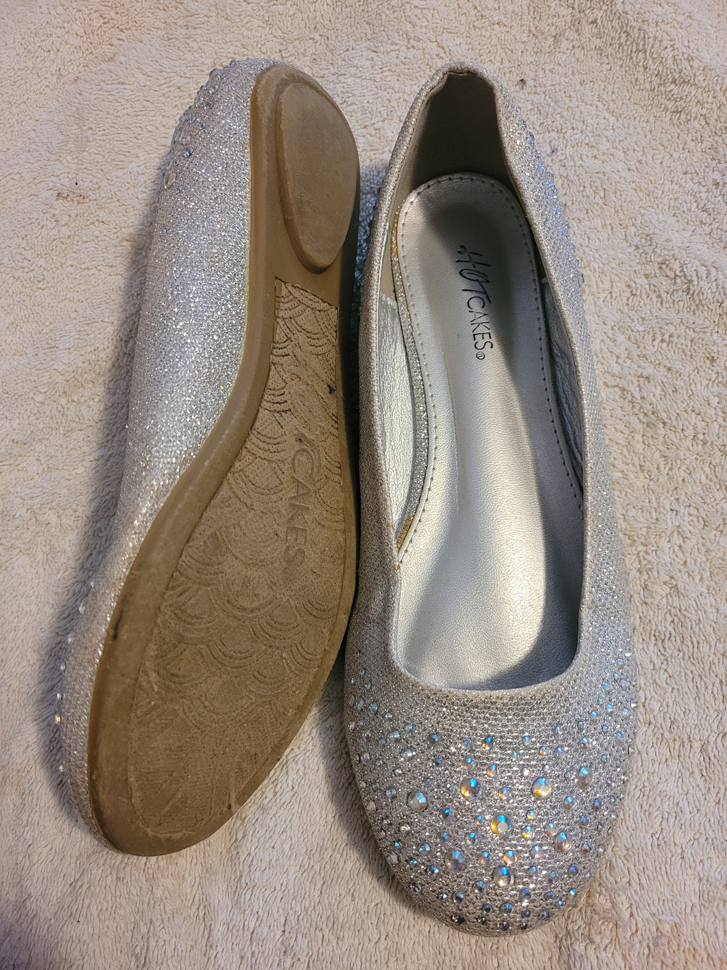 Hotcakes silver sparkle Dress shoes - size Shoes-teen 7