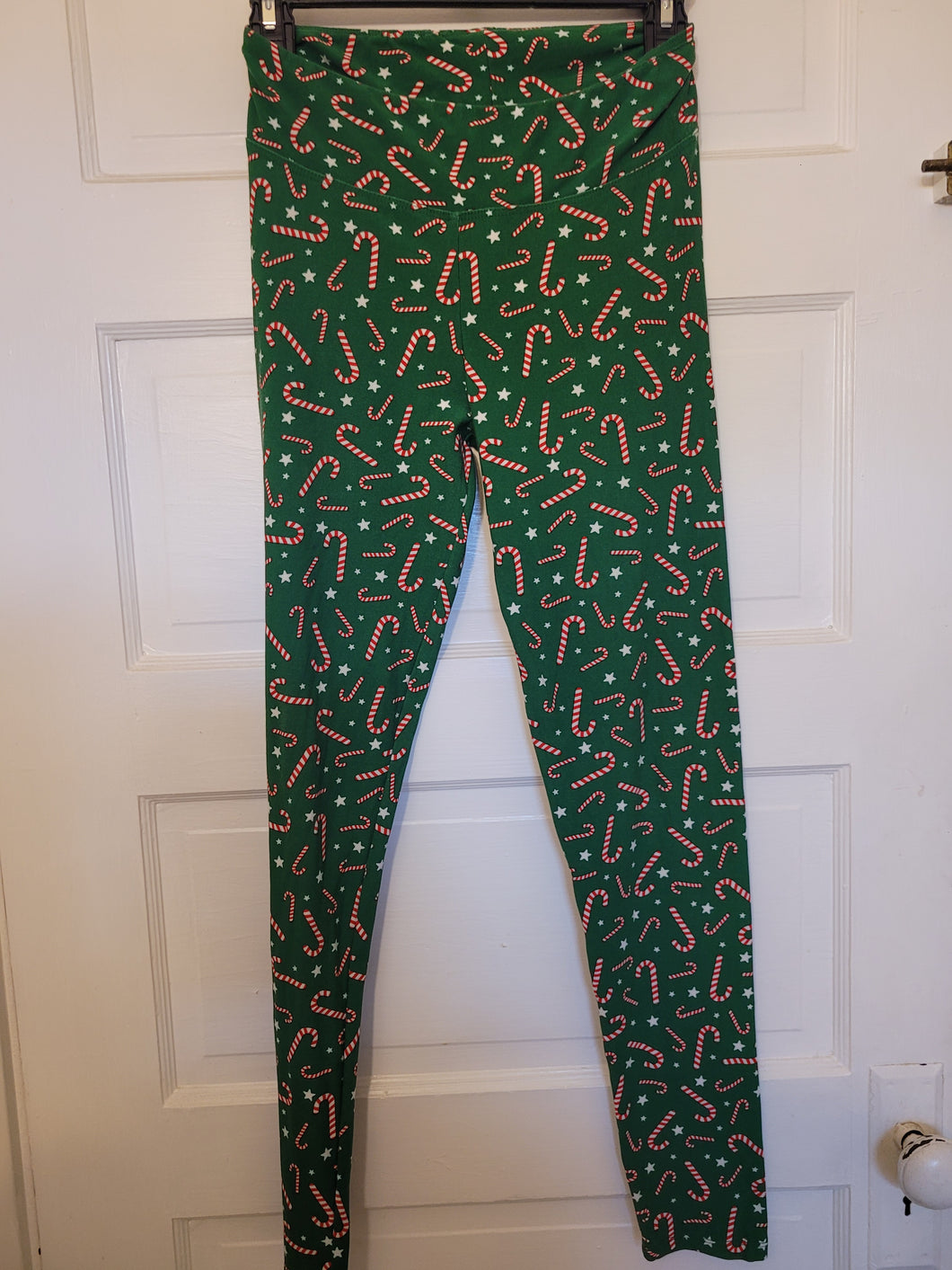 Christmas leggings Green w/candy canes - size Women M (8-10)