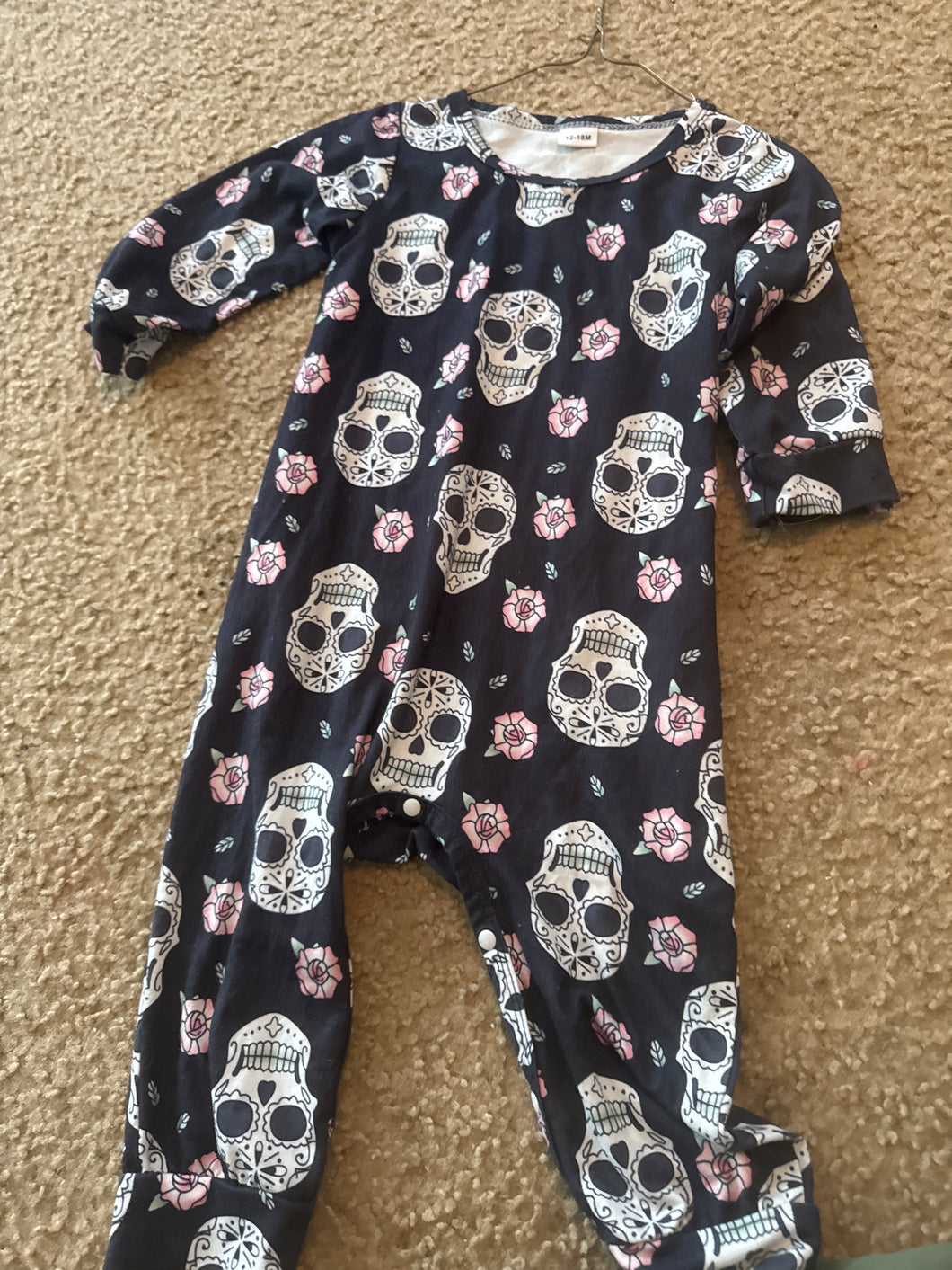Skull pj - size 12-18 Months