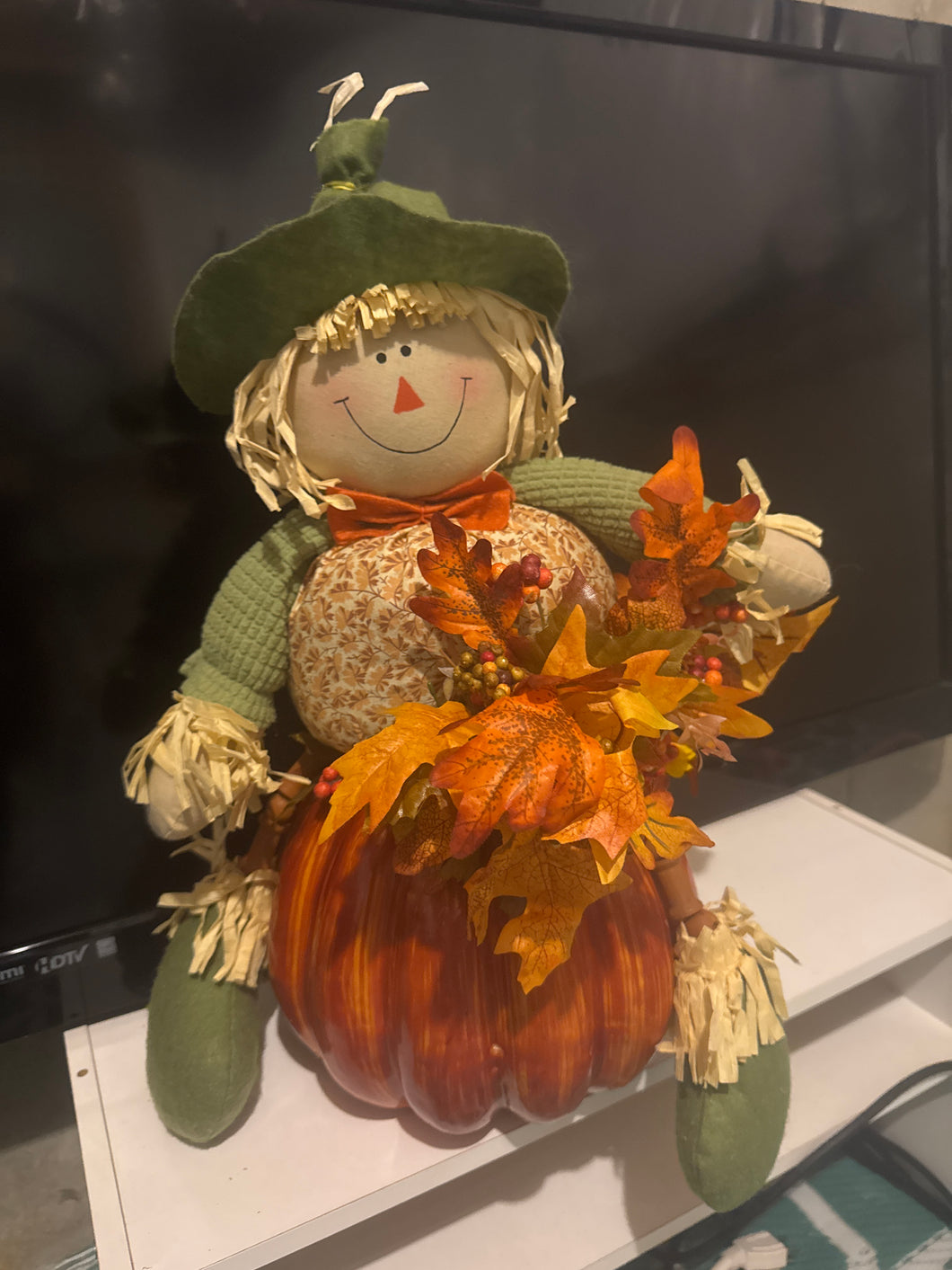 Large scarecrow 20 in tall