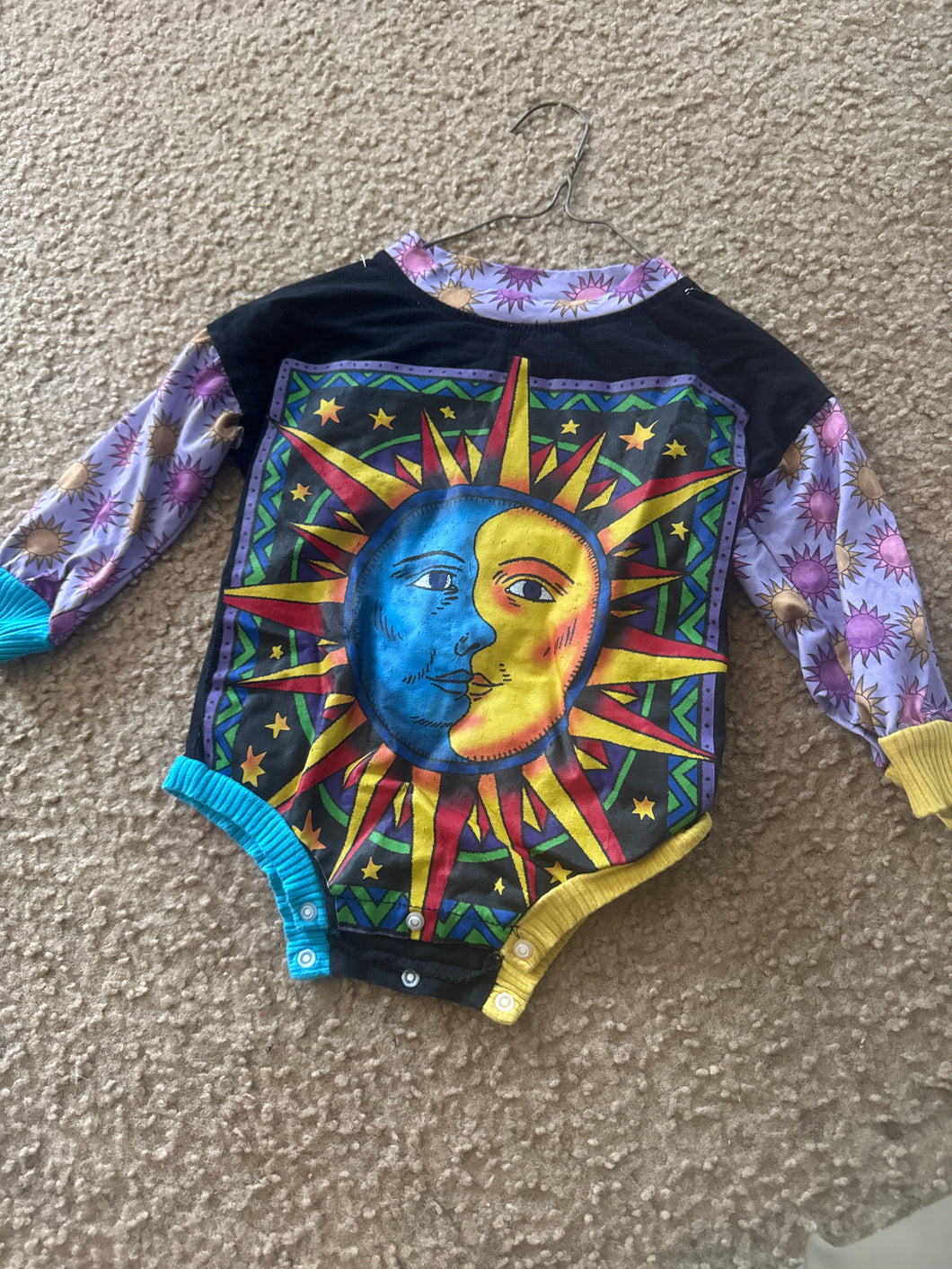 Hippie top - size 12-18 Months