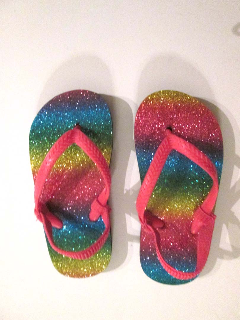 New - rainbow flip flops - size Shoes-toddler 9