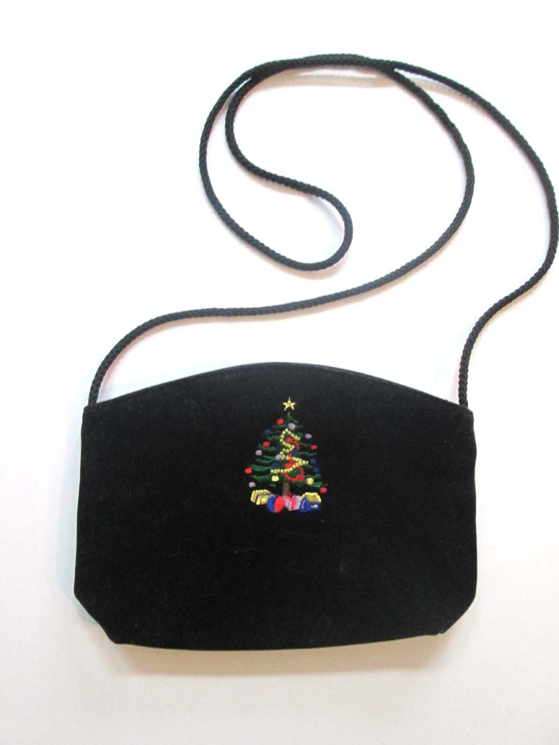 blk crushed velvet purse X-mas tree embroidery 8