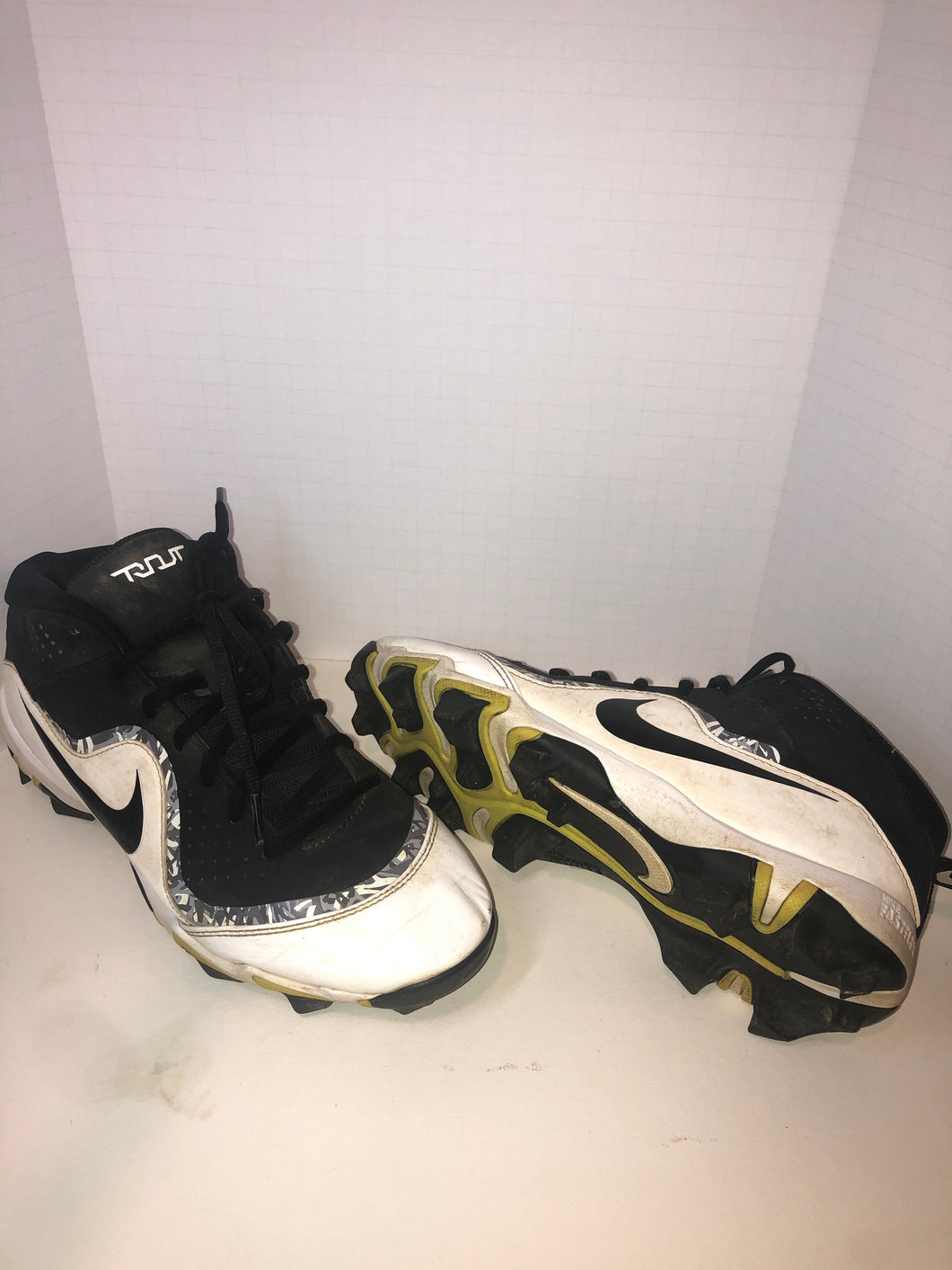 Nike FastFlex cleats men's size 8 lite wear - size Shoes-Men 8