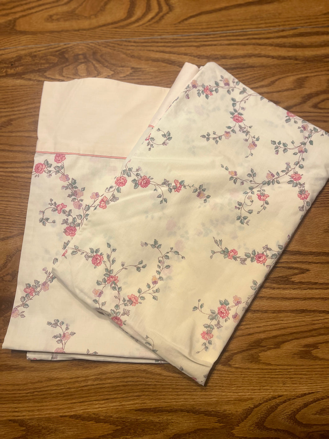 2 Queen pillowcases cream w/flowers