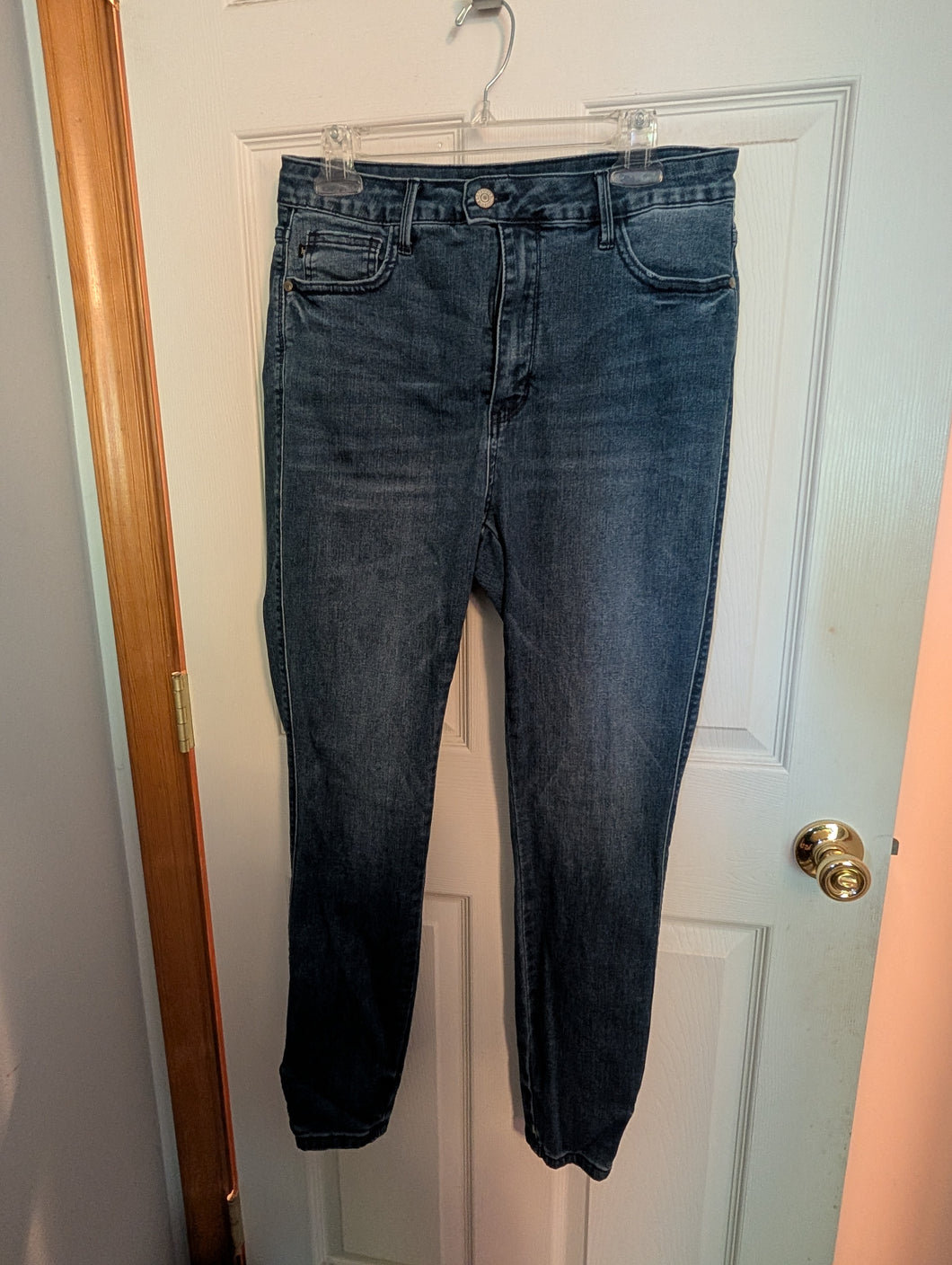 Judy Blue 13/31 Skinny Jeans - size Women L (12)