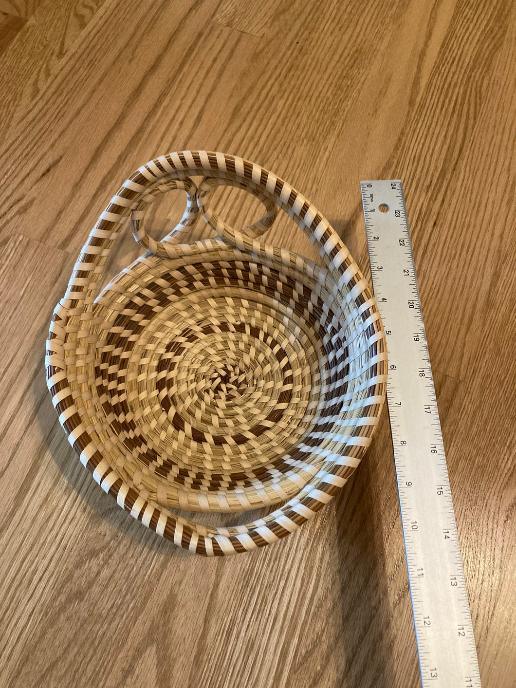 Basket for keys candy Three color tones